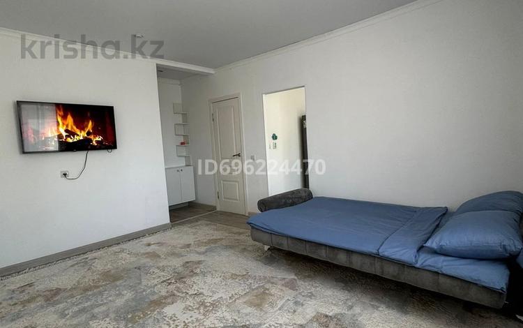 1-комнатная квартира · 35 м² · 4/6 этаж, 17-й мкр 90 — Ясин поликлиника, Нур супермаркет за 10 000 ₸ в Актау — фото 2