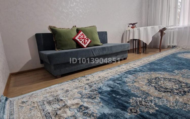 3-бөлмелі пәтер · 70 м² · 3/5 қабат, Жолдаскали досмухамбетова 5, бағасы: 15 000 ₸ в Атырау, мкр Жилгородок — фото 2