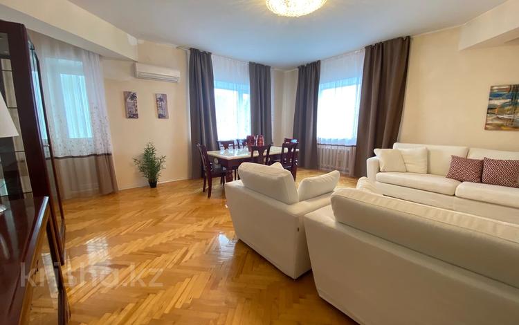 4-бөлмелі пәтер, 200 м², 3/4 қабат ай сайын, Ташенова 12/2, бағасы: 800 000 〒 в Астане — фото 2