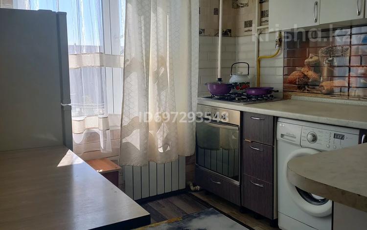 1-комнатная квартира · 36 м² · 2/5 этаж, Привокзальный - 5 мкр 20 — Арбат, спорт кещене за 8 000 ₸ в Атырау, мкр Привокзальный-5 — фото 2