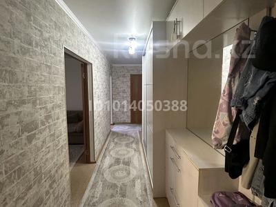 3-бөлмелі пәтер · 67 м² · 1/5 қабат, Строителей 41, бағасы: 20.5 млн ₸ в Аксу