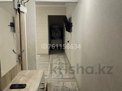 3-бөлмелі пәтер · 70 м² · 2/5 қабат, 11-й микрорайон, 11-й микрорайон 190А — За аптекой Аптека « ZERDE», бағасы: 23 млн ₸ в Шымкенте, Енбекшинский р-н