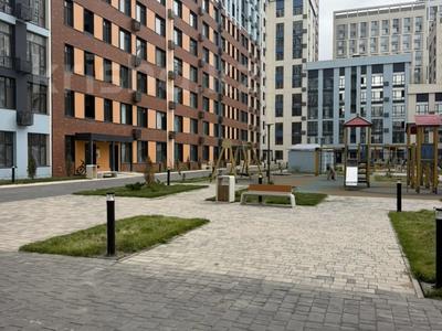 3-комнатная квартира · 93 м² · 8 этаж, Тауелсиздик 58 за 52 млн ₸ в Астане, Алматы р-н