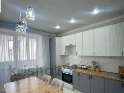 2-бөлмелі пәтер · 77 м² · 4/5 қабат, Алтын орда ш/а., бағасы: 25 млн ₸ в Актобе, мкр. Алтын орда