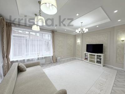Жеке үй · 4 бөлме · 345 м² · 10 жүзд., Будапешт 34 — Новая мечеть, бағасы: 375 млн ₸ в Астане, Есильский р-н