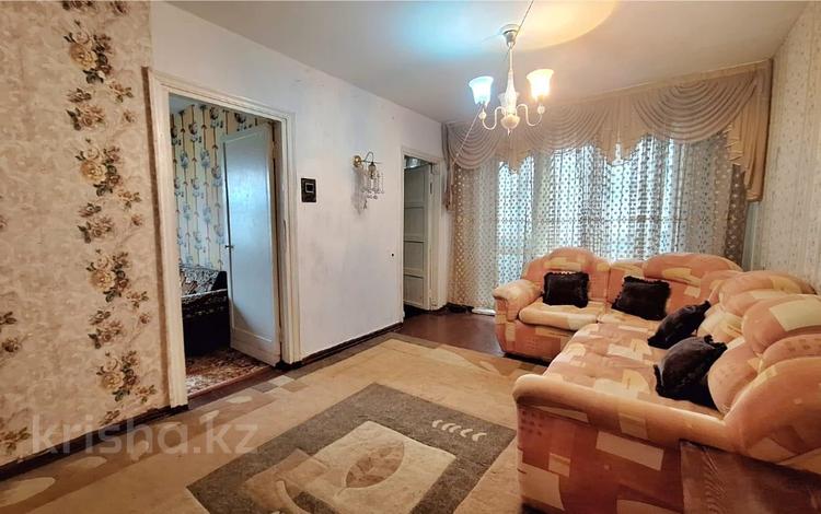 4-бөлмелі пәтер · 60 м² · 3/5 қабат, 16-шағынаудан, бағасы: 10.3 млн ₸ в Караганде, Алихана Бокейханова р-н — фото 2