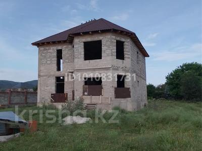 Отдельный дом · 5 комнат · 220 м² · 7 сот., Сункар 14 — В районе верхной трассы возле БАКАД где строиться развязка пр.Абая за 24 млн ₸ в Алматы