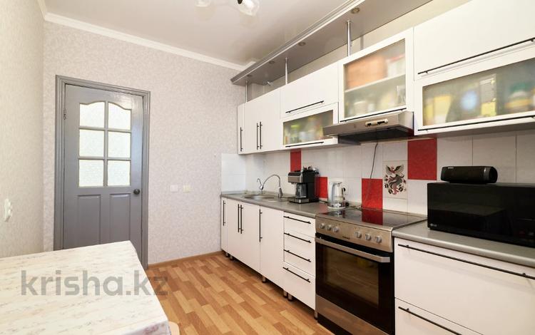 2-комнатная квартира, 54.7 м², 9/9 этаж, Жирентаева 10