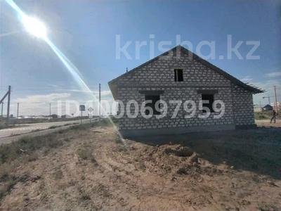 Үйдің бір бөлігі · 4 бөлме · 120 м² · 8 жүзд., 16 11 — Дом культуры и поликлиника, бағасы: 10 млн ₸ в Жанаталап