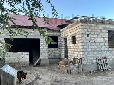 Отдельный дом · 3 комнаты · 100 м² · 8 сот., мкр Курсай, Казалинская 18 — Находится рядом школа за 10 млн 〒 в Атырау