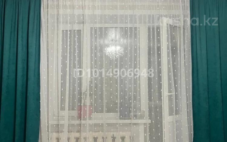 1-бөлмелі пәтер · 40 м² · 2/5 қабат, Голубые пруды ш/а., бағасы: 15 млн ₸ в Караганде, Алихана Бокейханова р-н — фото 2