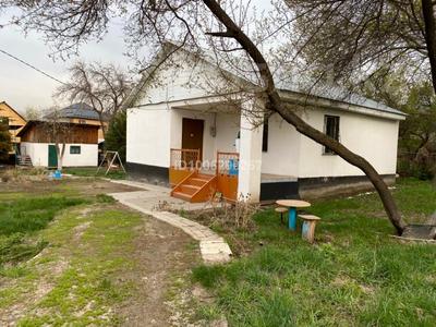 Дача · 3 комнаты · 70 м², Яблочная 20 — За пос. Кыргауылды, с/о Аксай 19 (водокачка). пос. за 150 000 〒