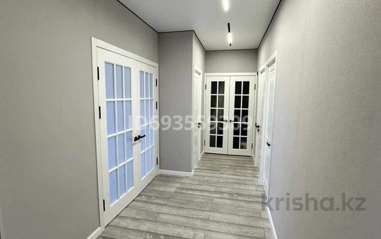 4-бөлмелі пәтер · 95 м² · 3/5 қабат, 13-ш/а. 37, бағасы: 32 млн ₸ в Актау, 13-й мкр — фото 9