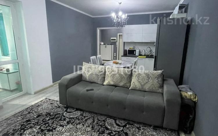 3-комнатная квартира · 65 м² · 1/10 этаж, Кенесары хана 54/25 за 350 000 ₸ в Алматы, Наурызбайский р-н — фото 2