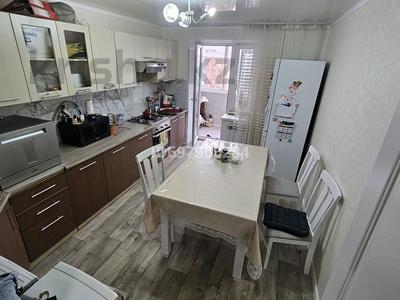 3-бөлмелі пәтер, 82.1 м², 10/11 қабат, мкр Женис 7/1, бағасы: 26 млн 〒 в Уральске, мкр Женис