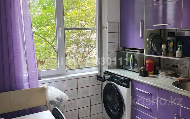 3-бөлмелі пәтер · 60 м² · 2/4 қабат, №7 ш/а. 13, бағасы: 38 млн ₸ в Алматы, Ауэзовский р-н — фото 2