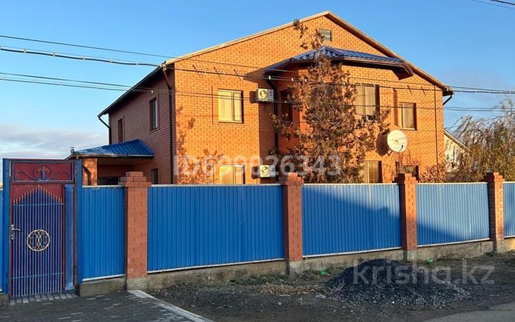 Отдельный дом · 7 комнат · 307.6 м² · 10 сот., мкр Ракуша, Казахстан 16 а — Возле школы за 55 млн ₸ в Атырау — фото 3