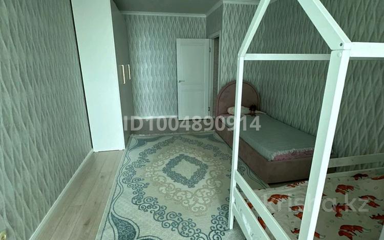 2-комнатная квартира · 84 м² · 16/25 этаж, мкр 11 — Актобе Ажары за 24.3 млн 〒 — фото 2