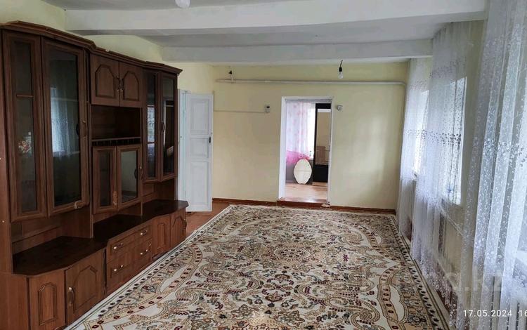3-комнатный дом помесячно, 65 м², 4 сот., Павлова 111 за 200 000 〒 в Талгаре — фото 2