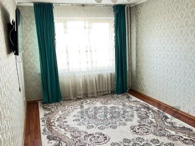 3-комнатная квартира, 64 м², 2/5 этаж, мкр №6 за 38 млн 〒 в Алматы, Ауэзовский р-н