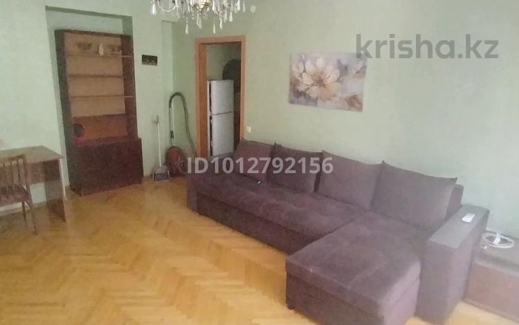 2-бөлмелі пәтер · 44.5 м² · 2/4 қабат, Толе би 176/1 — Перечение Толе би, Ауэзова, бағасы: 14 000 ₸ в Алматы, Алмалинский р-н — фото 3