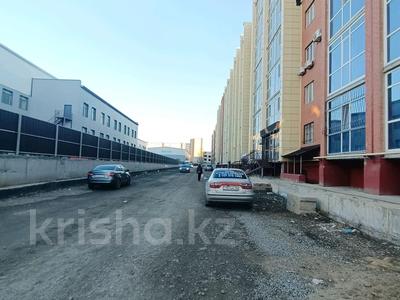 Свободное назначение, офисы, магазины и бутики, склады, общепит, салоны красоты, медцентры и аптеки, образование, развлечения · 90 м² за 10 млн ₸ в Актобе, мкр. Алтын орда