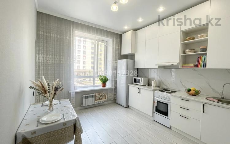 1-комнатная квартира · 45 м² · 3/12 этаж, Туран 34а — Нейрохирургия, центр материнства, онкоцентр, кардиоцентр, реабилит.центр за 13 000 ₸ в Астане, Нура р-н — фото 20