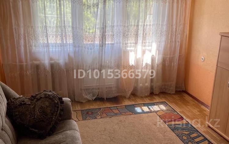 2-бөлмелі пәтер · 45 м² · 4/4 қабат, №11 ш/а. 12, бағасы: 250 000 ₸ в Алматы, Ауэзовский р-н — фото 2