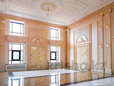 Жеке үй · 15 бөлме · 2000 м², мкр Коктобе, Омаровой, бағасы: 13 млн 〒 в Алматы, Медеуский р-н