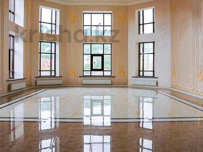 Отдельный дом · 12 комнат · 2000 м² · 40 сот., мкр Коктобе, Омаровой за 10 млн ₸ в Алматы, Медеуский р-н