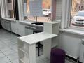Салоны красоты, кабинеты и рабочие места, студии · 60 м² за 50 000 〒 в Шымкенте, Аль-Фарабийский р-н — фото 4