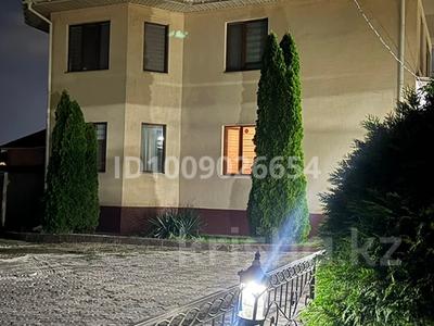 Отдельный дом · 5 комнат · 250 м² · 10 сот., Наурыз 97 — Бірлік( Жандосова) за 1.5 млн 〒 в Кыргауылдах