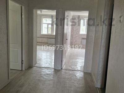 2-бөлмелі пәтер · 54.5 м² · 2/4 қабат, Шұғыла 31 — 2 школы, бағасы: 11 млн 〒 в Жанаозен