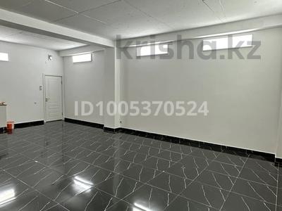 Еркін · 52 м², бағасы: 200 000 ₸ в Актау, 17-й мкр
