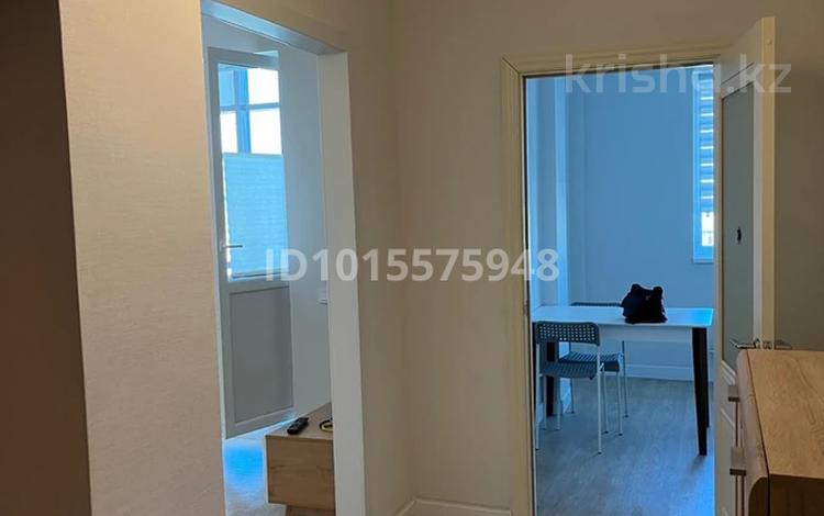 1-бөлмелі пәтер · 38.7 м² · 10/13 қабат, Мангилик Ел, бағасы: 250 000 ₸ в Астане, Есильский р-н — фото 2