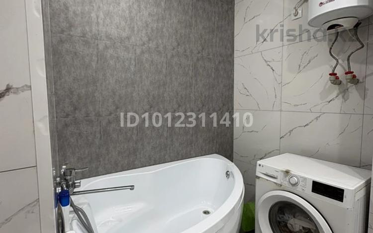 1-бөлмелі пәтер · 46.6 м² · 3/7 қабат, 19-й мкр, 19 мкрн 10/1-10/3, бағасы: 15 млн ₸ в Актау — фото 2