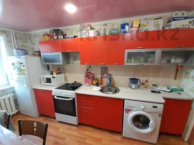 4-комнатная квартира · 61.9 м² · 3/5 этаж, Машхур жусупа 42б за 16.5 млн 〒 в Экибастузе