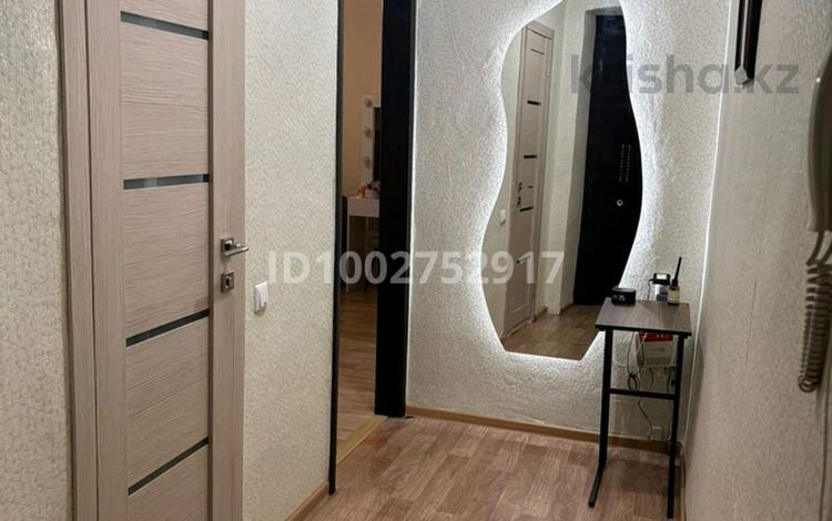 1-бөлмелі пәтер · 34 м² · 1/3 қабат, Назарбаева — Р-он коммунального рынка, бағасы: 12.5 млн ₸ в Петропавловске — фото 4