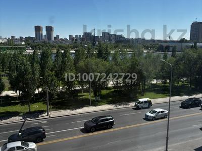 1-бөлмелі пәтер · 30 м² · 5/5 қабат, Ахмет Жубанова 1 — Пушкина рядом университет Есил ун. ЕНУ, бағасы: 17 млн ₸ в Астане, Алматы р-н
