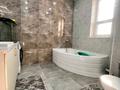 3-комнатная квартира · 164.6 м² · 3/3 этаж, ул.Достык 20 за 45 млн ₸ в Актау, мкр Приморский — фото 12