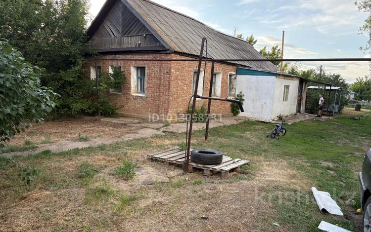 Отдельный дом · 2 комнаты · 54 м² · 10 сот., Достык, Садовая 25 за 9 млн ₸ в Западно-Казахстанской обл. — фото 2