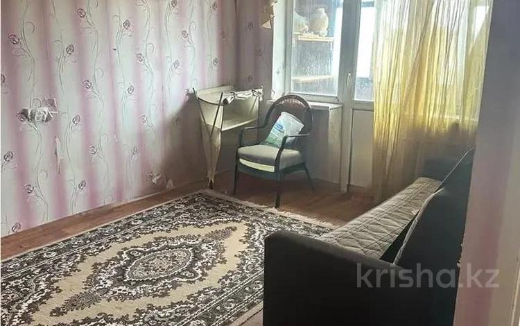 1-бөлмелі пәтер · 32.9 м² · 5/5 қабат, ул. Абая, бағасы: 4.6 млн ₸ в Темиртау — фото 2