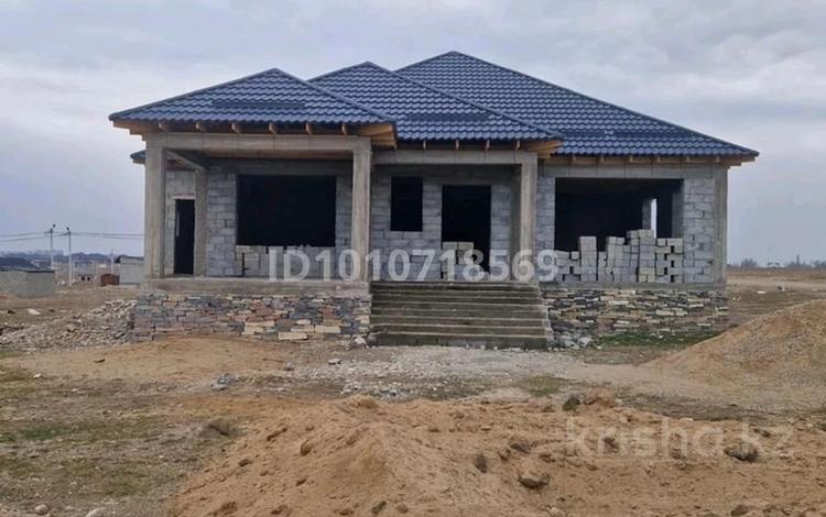 Жеке үй · 6 бөлме · 215 м² · 9 жүзд., Бектөбе ш/а. 7 — Жаңа құрылыс көшесі, бағасы: 20 млн ₸ в Таразе, мкр Бектобе — фото 2