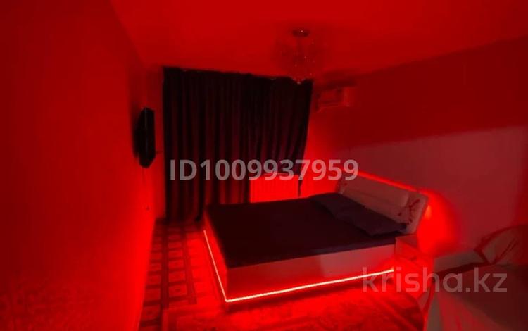 1-комнатная квартира · 52 м² · 5/5 этаж, Сулейменова 58 за 15 000 ₸ в  — фото 2