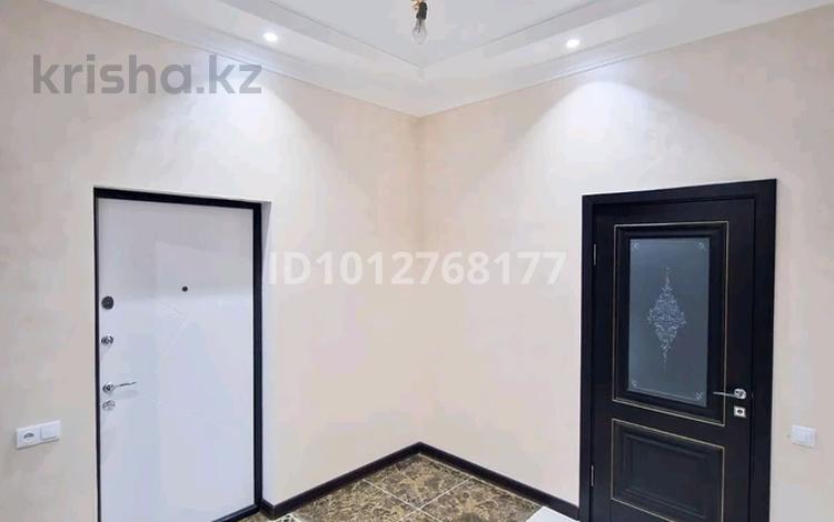 2-бөлмелі пәтер · 67 м² · 5/12 қабат, 19-й мкр, 19 мкрн, бағасы: 35 млн ₸ в Актау — фото 2