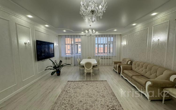 5-комнатная квартира · 300 м² · 9/10 этаж, Сабатаева 120 за 102 млн ₸ в Кокшетау — фото 39