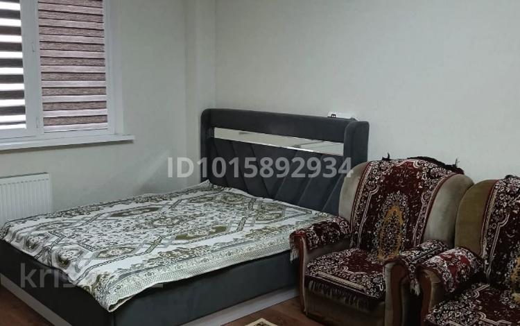 1-комнатная квартира · 45 м² · 1/5 этаж, 17-й мкр 73 за 160 000 ₸ в Актау — фото 2