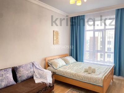 Аренда квартир посуточно в Астане: 1-комнатная квартира, 38 м², 9/9 этаж посуточно, Алихана Бокейханова 11 за 14 000 〒 1-комнатная квартира, 38 м², 9/9 этаж посуточно, Алихана Бокейханова 11 за 14 000 〒 в Астане, Есильский р-н