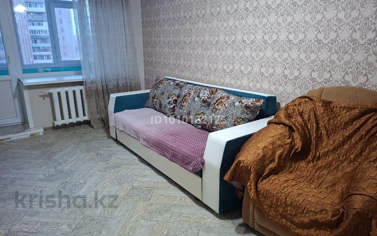 1-комнатная квартира · 34 м² · 5/5 этаж, проспект Абая 13 за 150 000 ₸ в Усть-Каменогорске — фото 2