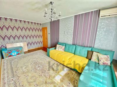 4-комнатная квартира, 75 м², 4/4 этаж, мкр №1 за 37 млн 〒 в Алматы, Ауэзовский р-н
